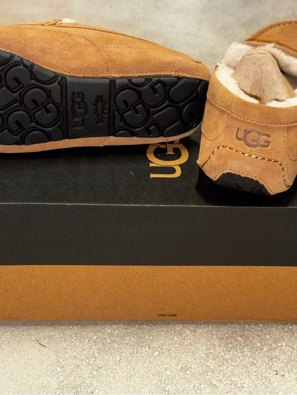 UGG Mens Ascot Slipper | Chestnut | 1101110-CHE | Authentic New - Size 7